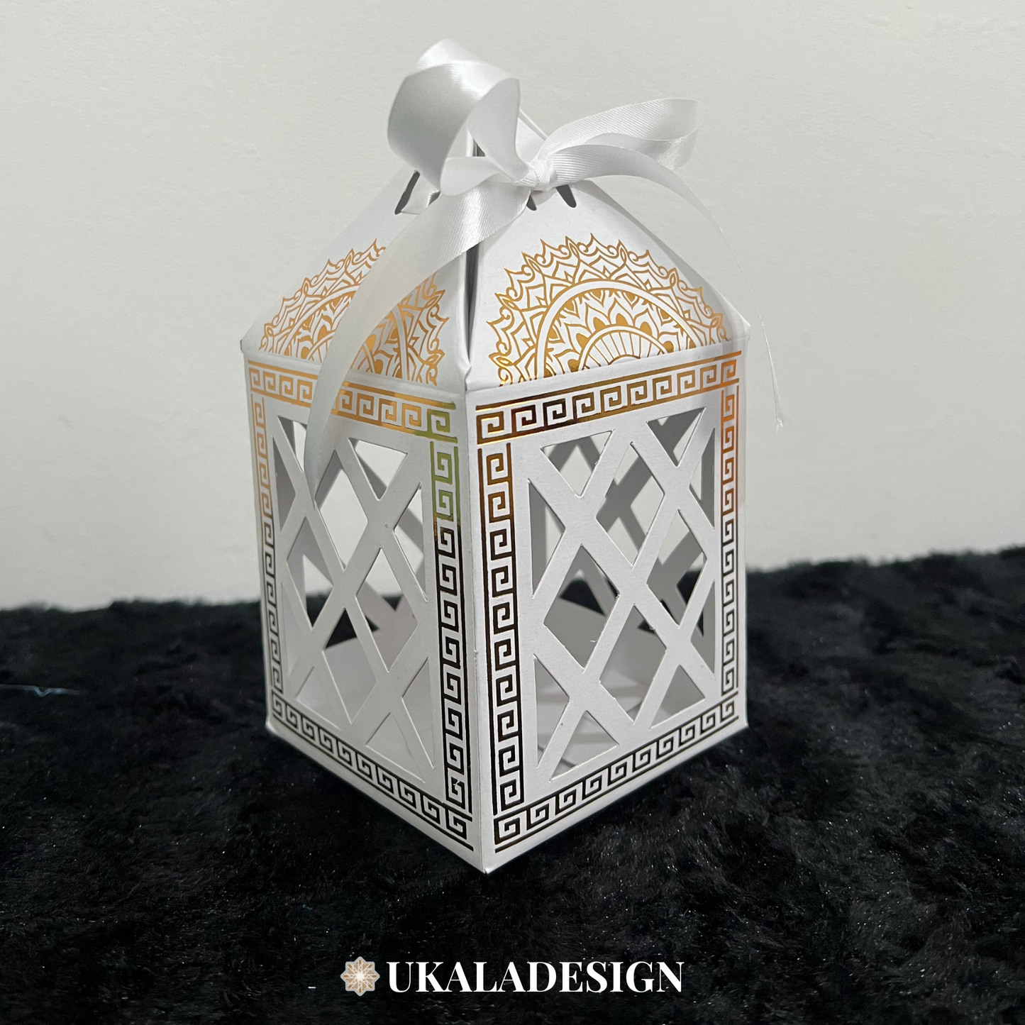 Gold Foil Lantern Favour Boxes