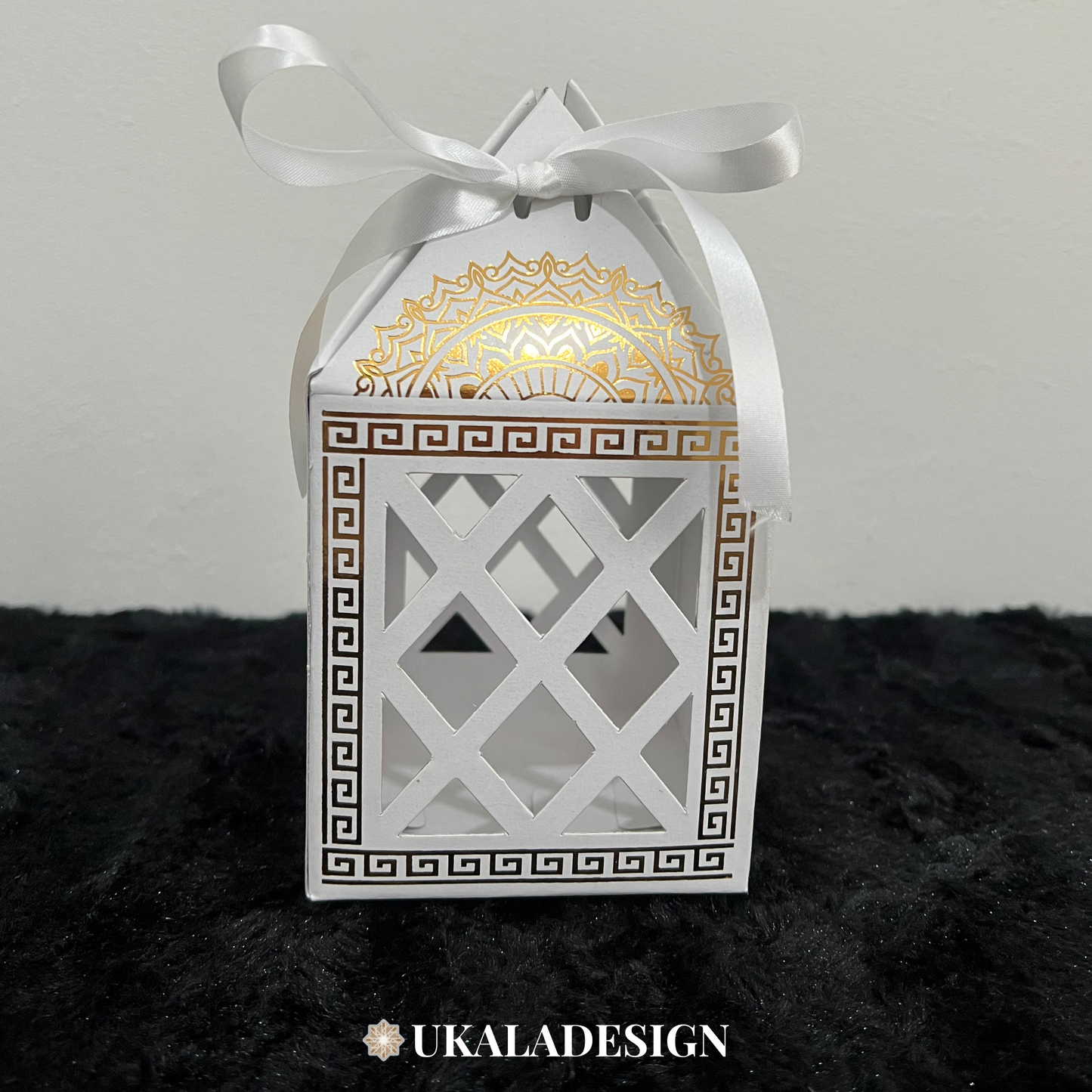 Gold Foil Lantern Favour Boxes