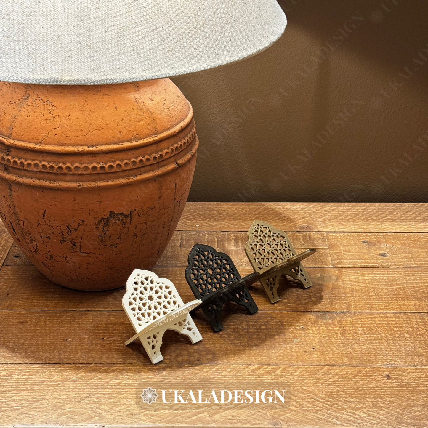 Geometric Date Stand/Holder